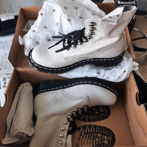 Brand new DR. MARTENS!!